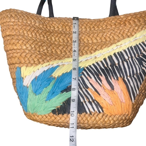 EUC Tabitha Brown for Target Abstract Botanical Woven Straw  display picture 1